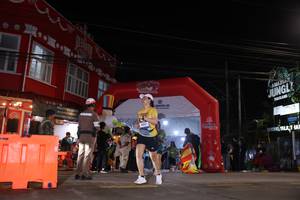 BIB: 4803
                            <button type="button" onclick="openModal(26259640)" class="btn btn-primary btn-sm float-right btn-popup" data-toggle="modal" data-target=".modal-high-quality">
                        <i class="fas fa-shopping-cart"></i> Add to Cart
                    </button>
                                            <button type="button" onclick="isThisMe(26259640, true)" class="btn btn-success btn-sm float-right btn-popup btn-isme hidden" data-toggle="tooltip" data-placement="bottom" title="นี่คือรูปของคุณใช่ไหม คลิกที่นี่เพื่อเอาเข้าอัลบั้ม">
                        <i class="fas fa-plus"></i> Add to album
                    </button>
                    <button type="button" onclick="isThisMe(26259640, false)" class="btn btn-warning btn-sm float-right btn-popup btn-isnotme hidden">
                        <i class="fas fa-ban"></i> Remove from album
                    </button>